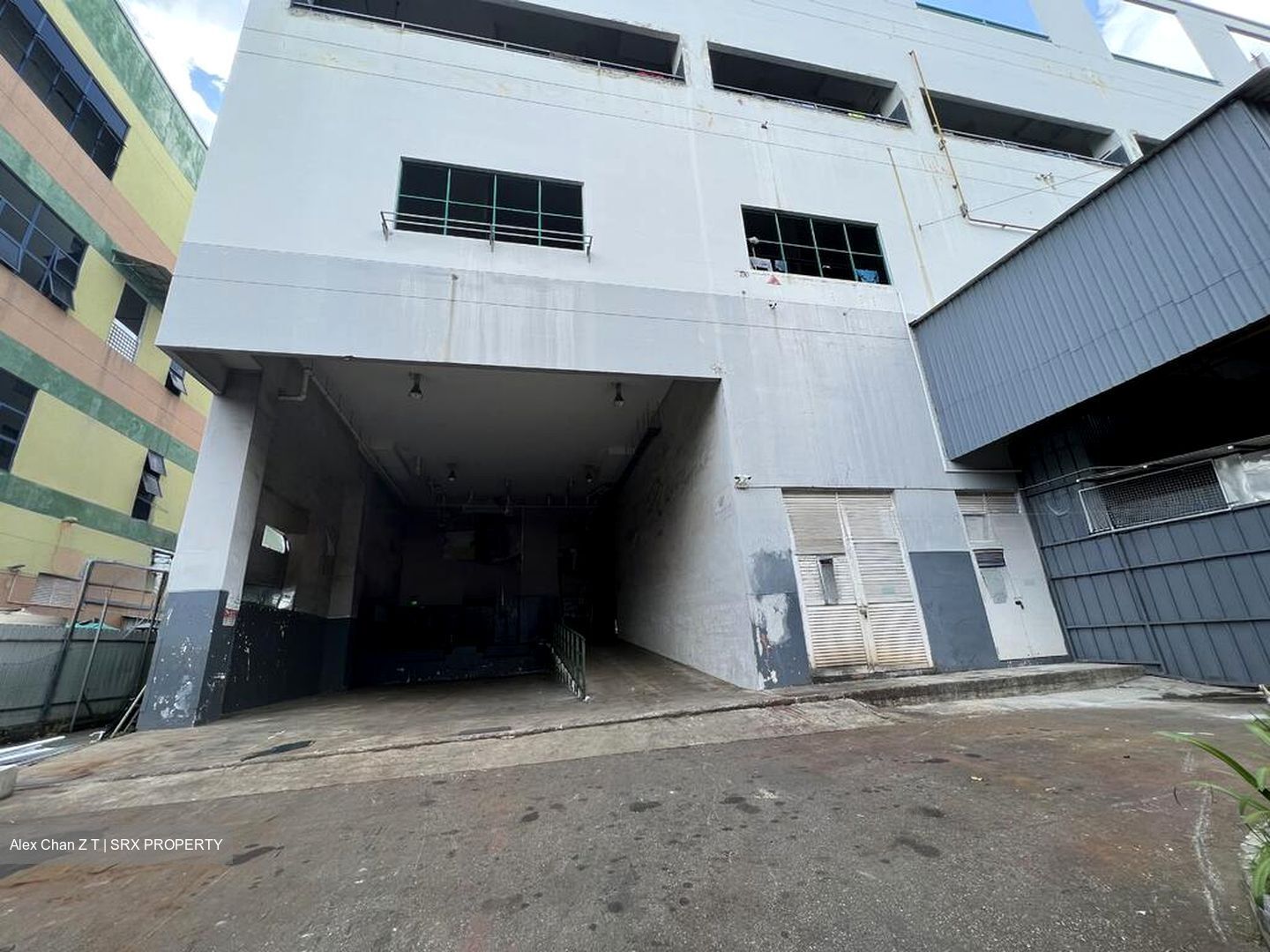 Tuas Bay Walk (D22), Factory #578700641
